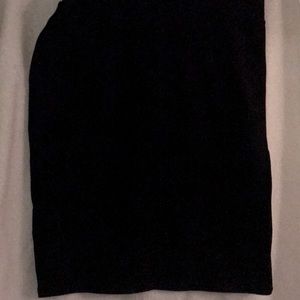 Cassie skirt 2xl.  Washed but never warn.